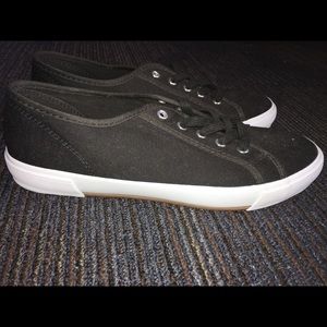 Black Old Navy Women’s Shoes